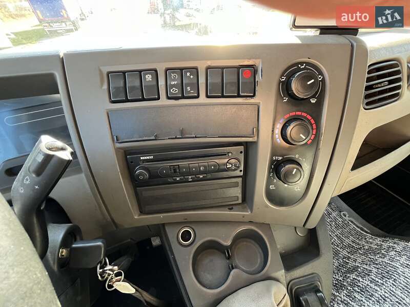 Грузовой фургон Renault Midlum 2013 в Львове