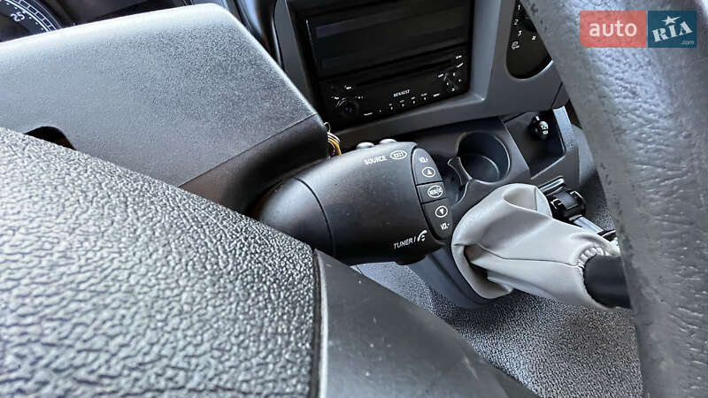 Автовышка Renault Midlum 2010 в Луцке