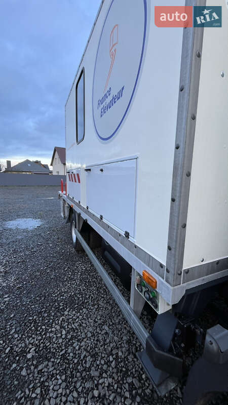 Автовышка Renault Midlum 2010 в Луцке