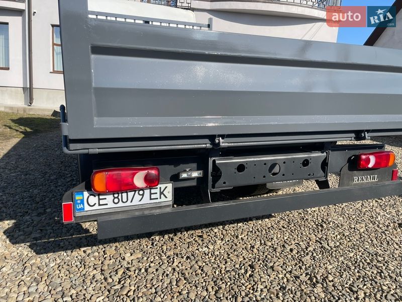 Самосвал Renault Midlum 2001 в Черновцах