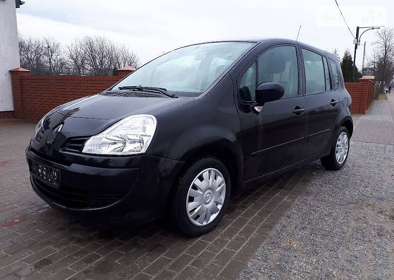 Renault Modus 2011 года