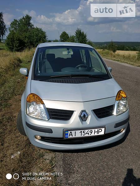 Хэтчбек Renault Modus 2005 в Тараще