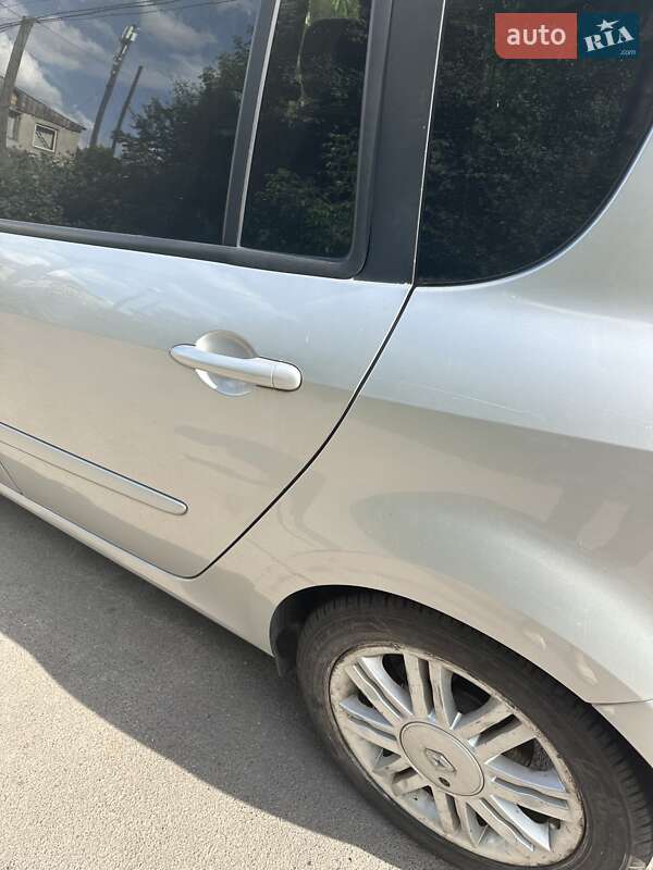 Хэтчбек Renault Modus 2008 в Здолбунове