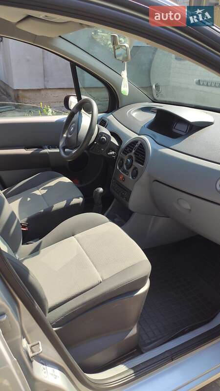 Хэтчбек Renault Modus 2007 в Хмельнике