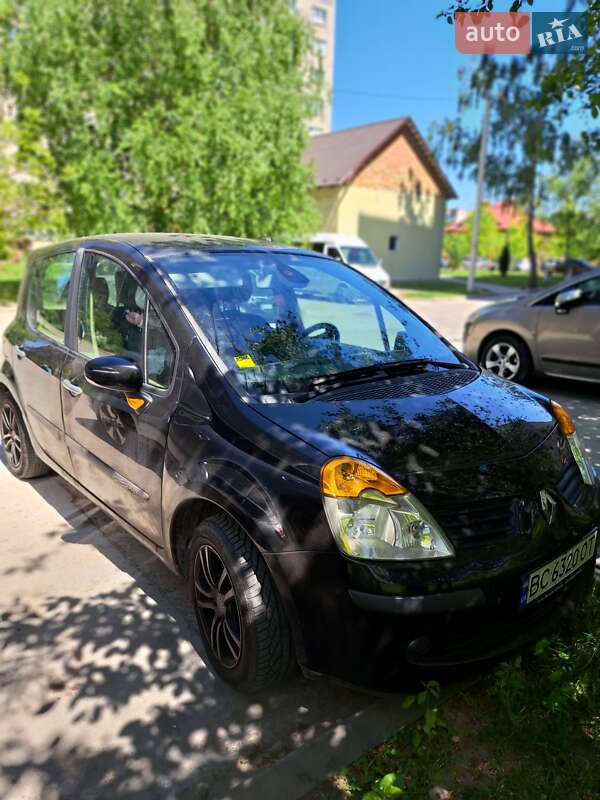 Хэтчбек Renault Modus 2004 в Львове