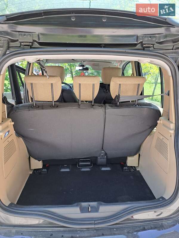 Хэтчбек Renault Modus 2004 в Львове