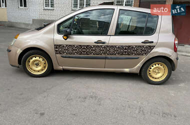 Хэтчбек Renault Modus 2005 в 