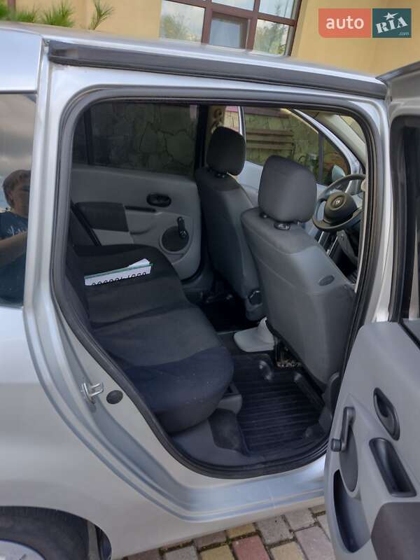 Хэтчбек Renault Modus 2009 в Дубно