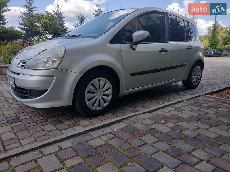 Хэтчбек Renault Modus 2009 в Дубно