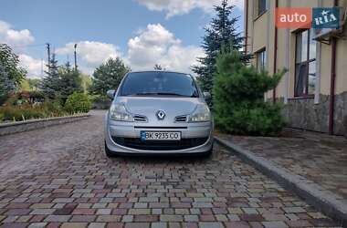 Хэтчбек Renault Modus 2009 в 