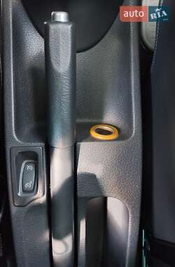 Хэтчбек Renault Modus 2010 в 