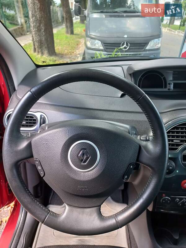 Хэтчбек Renault Modus 2010 в Львове