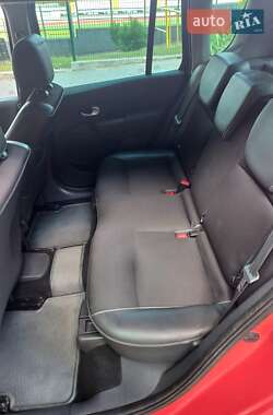 Хэтчбек Renault Modus 2010 в 