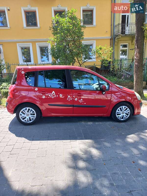 Хэтчбек Renault Modus 2010 в Львове