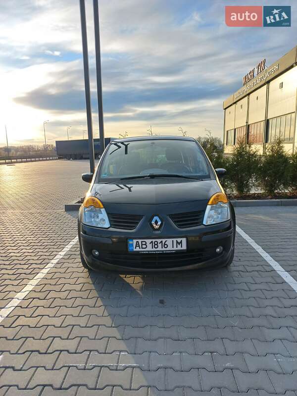 Хэтчбек Renault Modus 2004 в Виннице