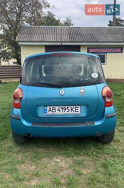 Хэтчбек Renault Modus 2005 в 