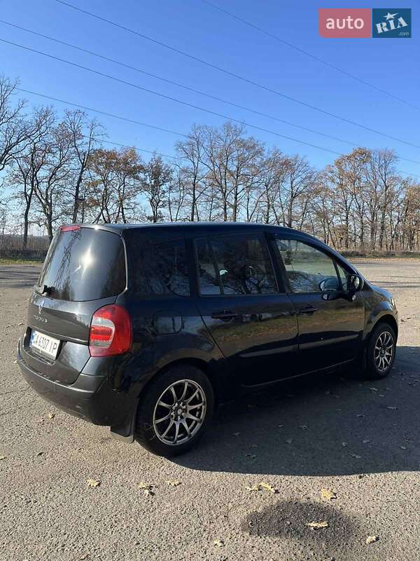 Хэтчбек Renault Modus 2007 в 