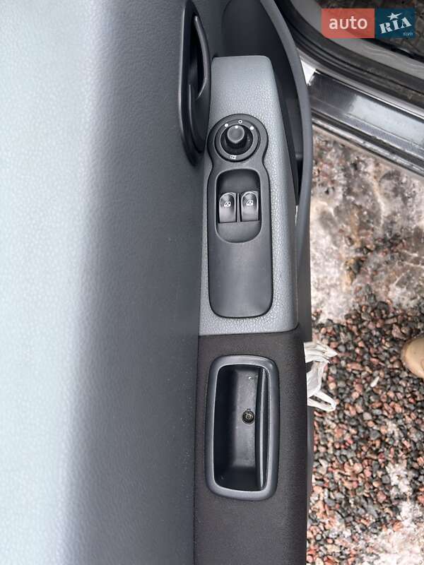 Хэтчбек Renault Modus 2008 в Нежине