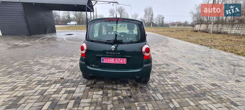 Хетчбек Renault Modus 2006 в Кореці
