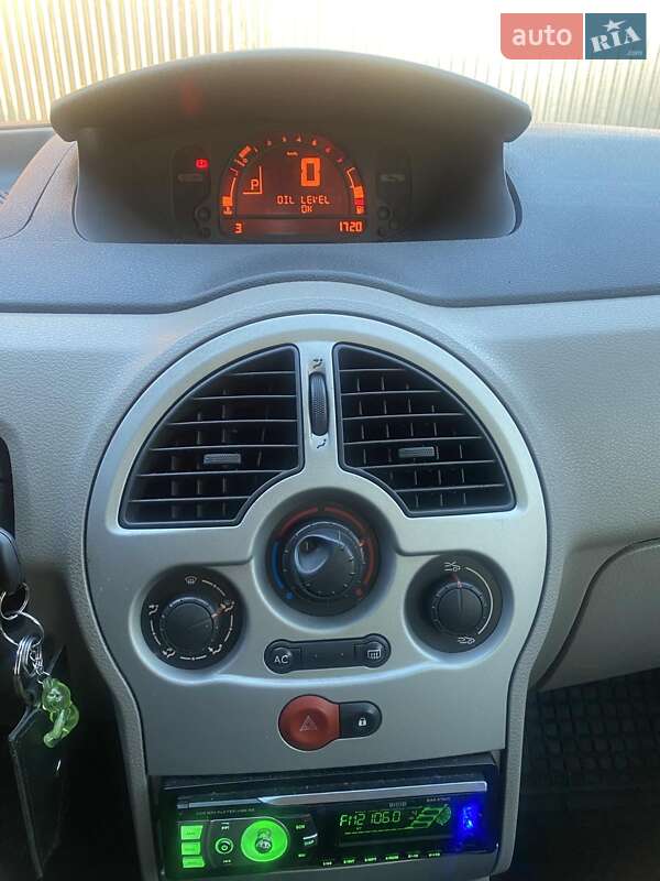 Хэтчбек Renault Modus 2006 в Львове