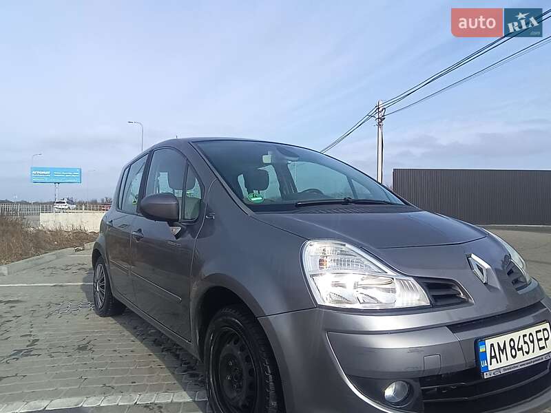 Хэтчбек Renault Modus 2009 в Львове