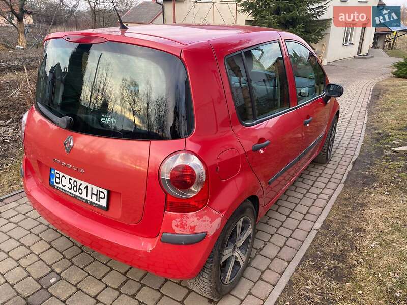 Хэтчбек Renault Modus 2007 в Городке