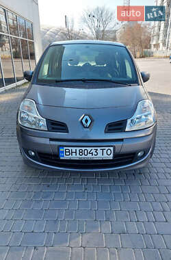 Хэтчбек Renault Modus 2009 в 