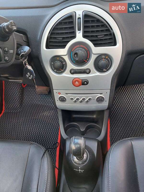 Хэтчбек Renault Modus 2009 в Одессе