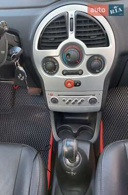 Хэтчбек Renault Modus 2009 в 