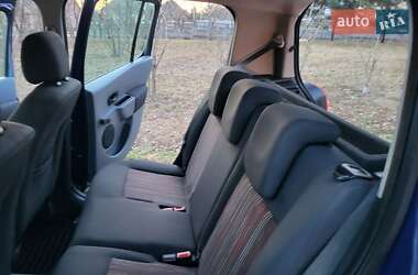 Хэтчбек Renault Modus 2009 в 