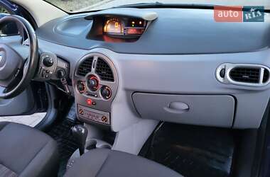 Хэтчбек Renault Modus 2009 в 
