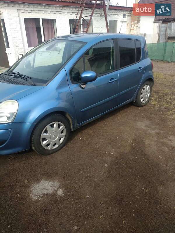 Хетчбек Renault Modus 2010 в 