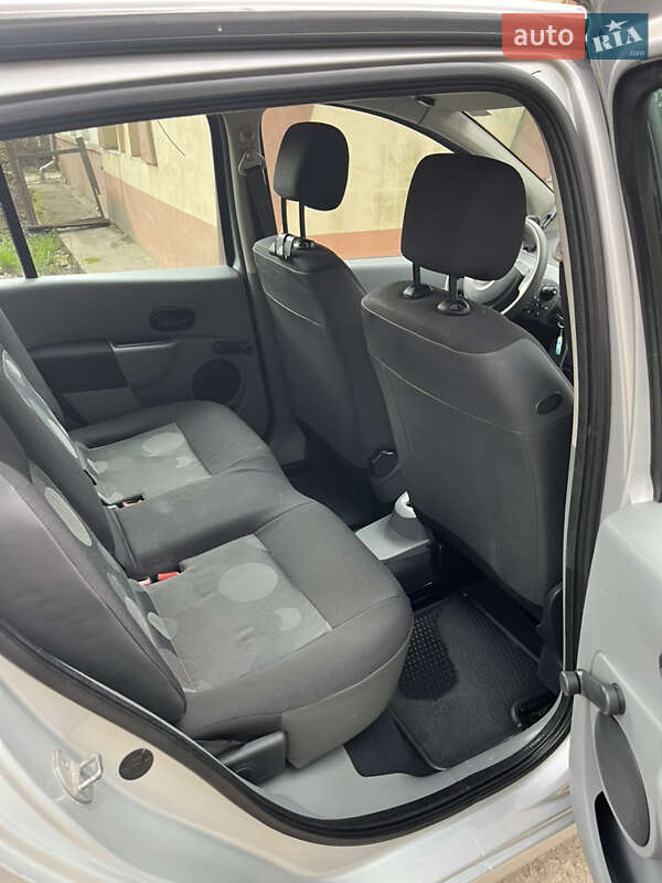 Хэтчбек Renault Modus 2008 в Черновцах