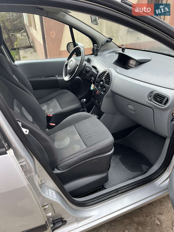 Хэтчбек Renault Modus 2008 в Черновцах