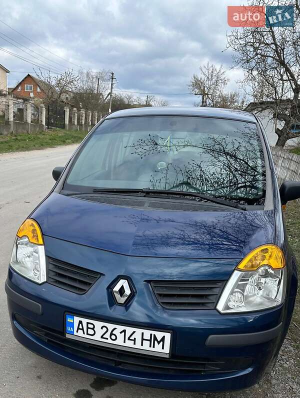 Хэтчбек Renault Modus 2004 в 