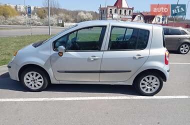Хэтчбек Renault Modus 2006 в 