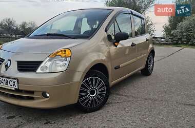 Хэтчбек Renault Modus 2004 в 