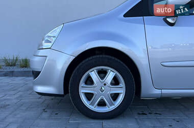 Хетчбек Renault Modus 2009 в 
