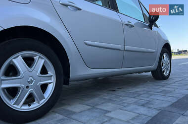 Хетчбек Renault Modus 2009 в 