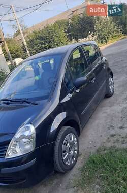 Хэтчбек Renault Modus 2006 в 