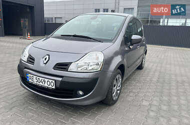 Хэтчбек Renault Modus 2010 в 