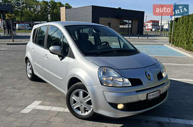 Хэтчбек Renault Modus 2009 в 