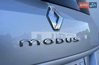 Хэтчбек Renault Modus 2009 в 