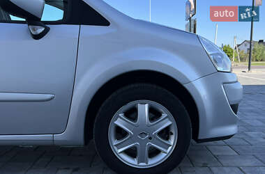 Хэтчбек Renault Modus 2009 в 