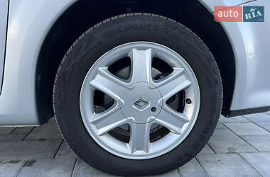 Хэтчбек Renault Modus 2009 в 