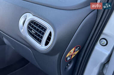 Хэтчбек Renault Modus 2009 в 