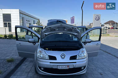 Хэтчбек Renault Modus 2009 в 