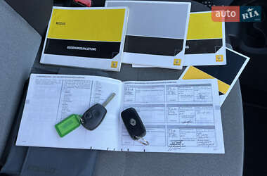 Хэтчбек Renault Modus 2009 в 