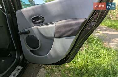 Хэтчбек Renault Modus 2008 в 