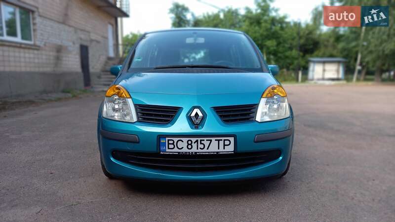 Хэтчбек Renault Modus 2005 в 